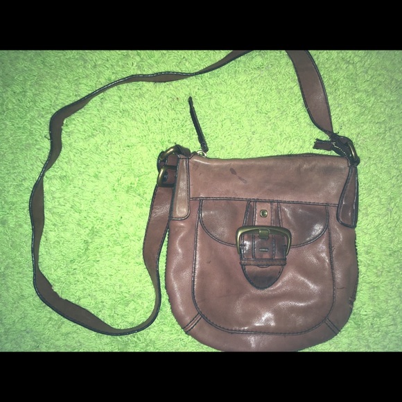 Clearance 🛍 Purple fossil crossbody. - Picture 1 of 7